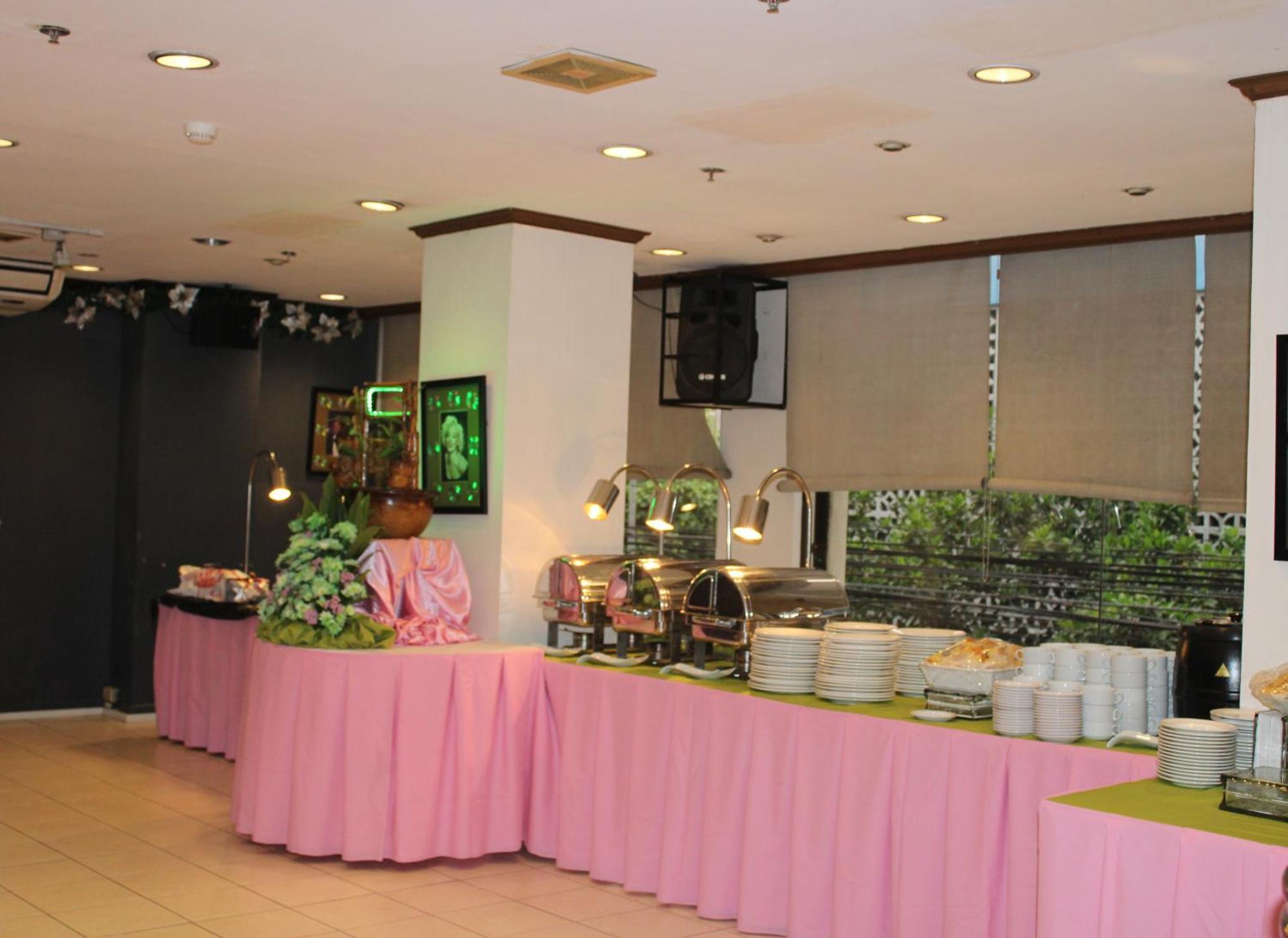 מנילה Rosas Garden Hotel מראה חיצוני תמונה