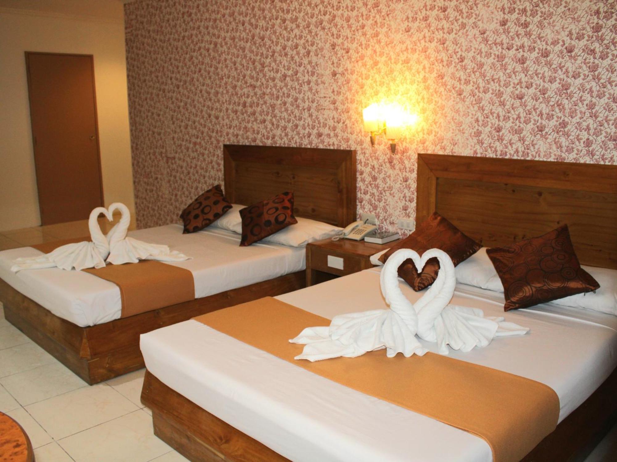מנילה Rosas Garden Hotel מראה חיצוני תמונה
