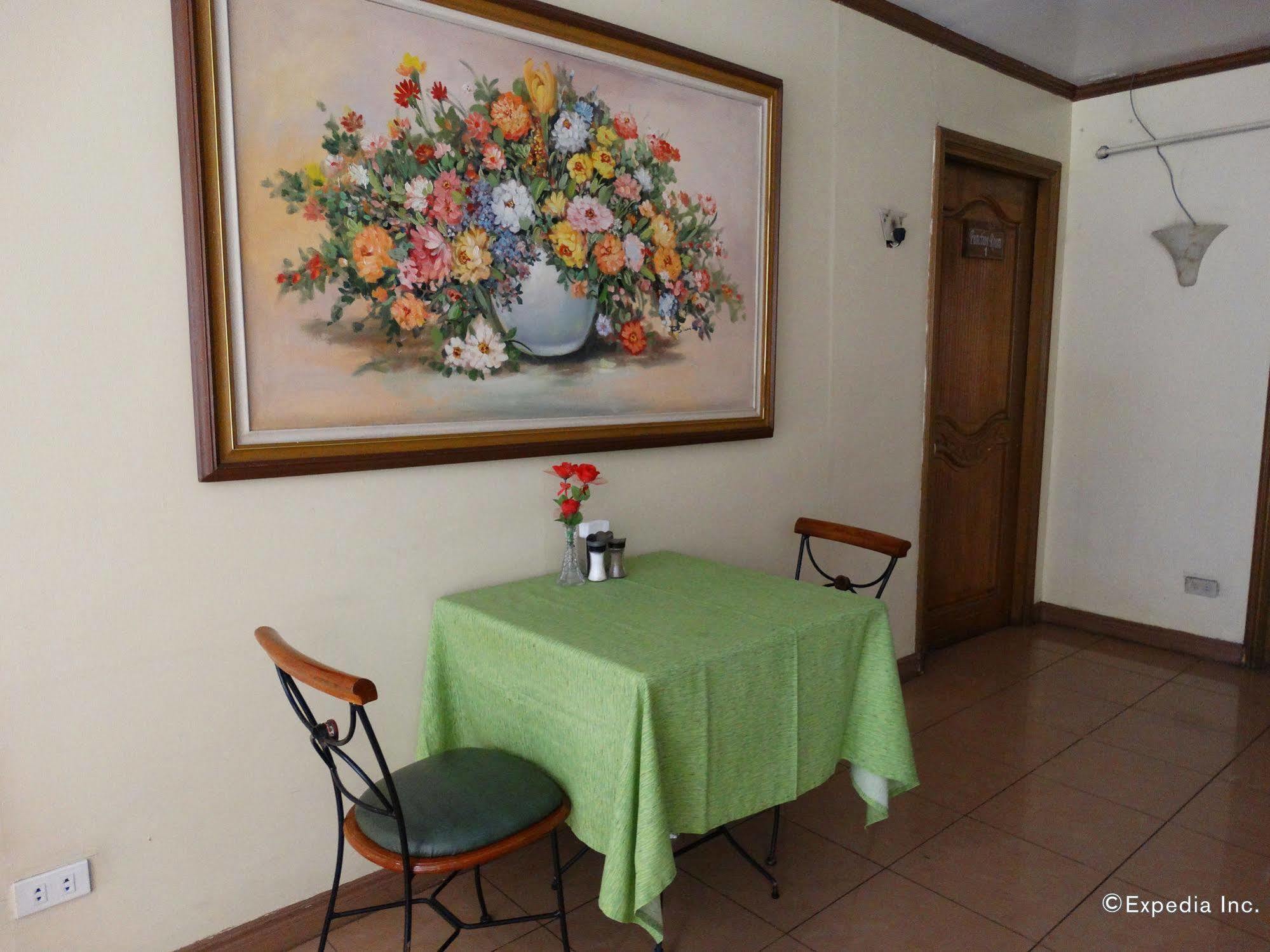 מנילה Rosas Garden Hotel מראה חיצוני תמונה