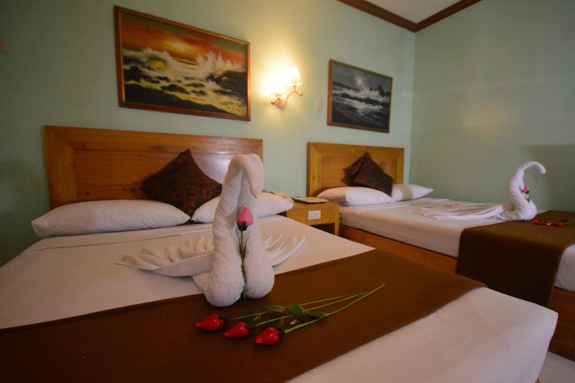 מנילה Rosas Garden Hotel מראה חיצוני תמונה